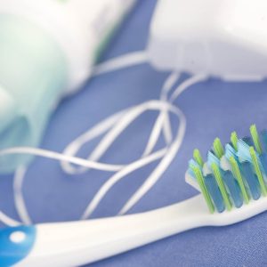 نخ دندان را کی استفاده کنیم؟