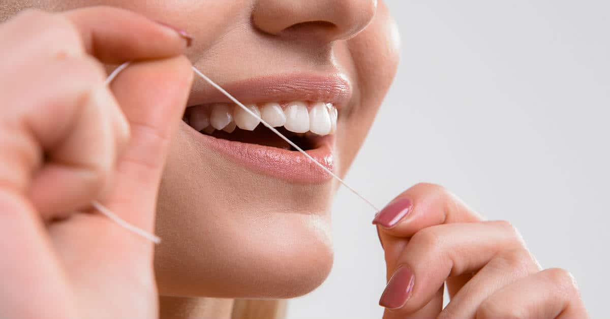 Different types of dental floss