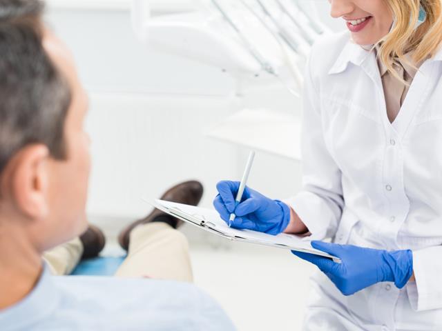 انتخاب دندان پزشک خوب | شرکت ستاره گنبد مینا