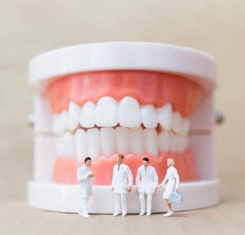 رعایت بهداشت دهان و دندان | نخ دندان مینا