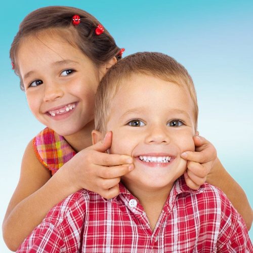 ارتودنسی کودکان | نخ دندان مینا