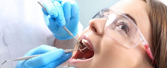 چه زمانی نیاز به جراحی اندودنتیک است؟ | نخ دندان مینا